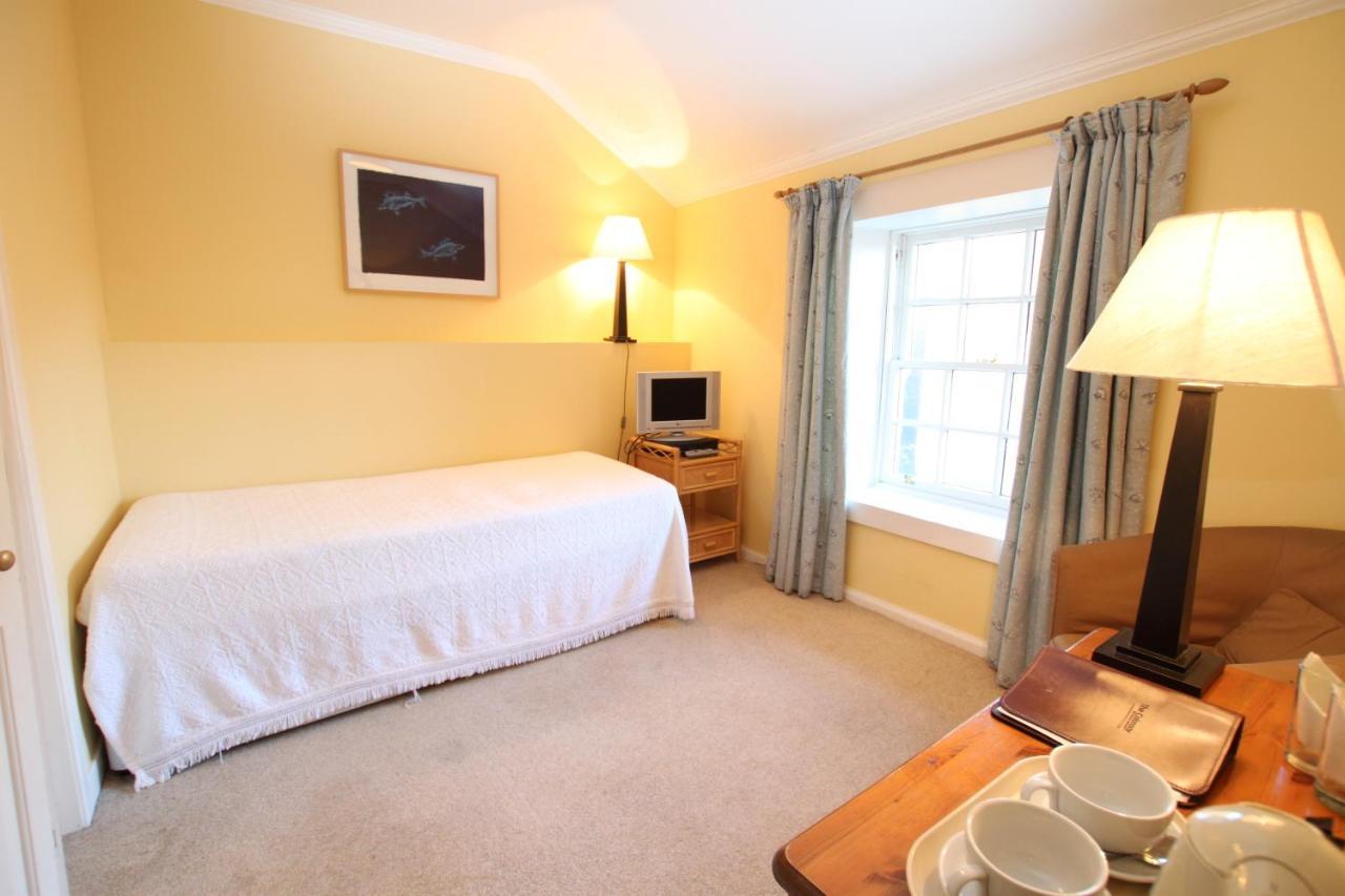 Isle of Colonsay The Colonsay Hotel מראה חיצוני תמונה
